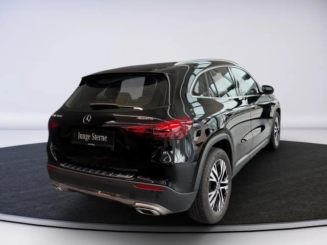 Mercedes-Benz GLA 200 4MATIC GLA 200 d