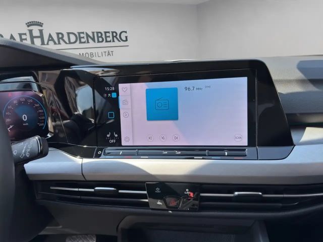 Volkswagen Golf DSG Life