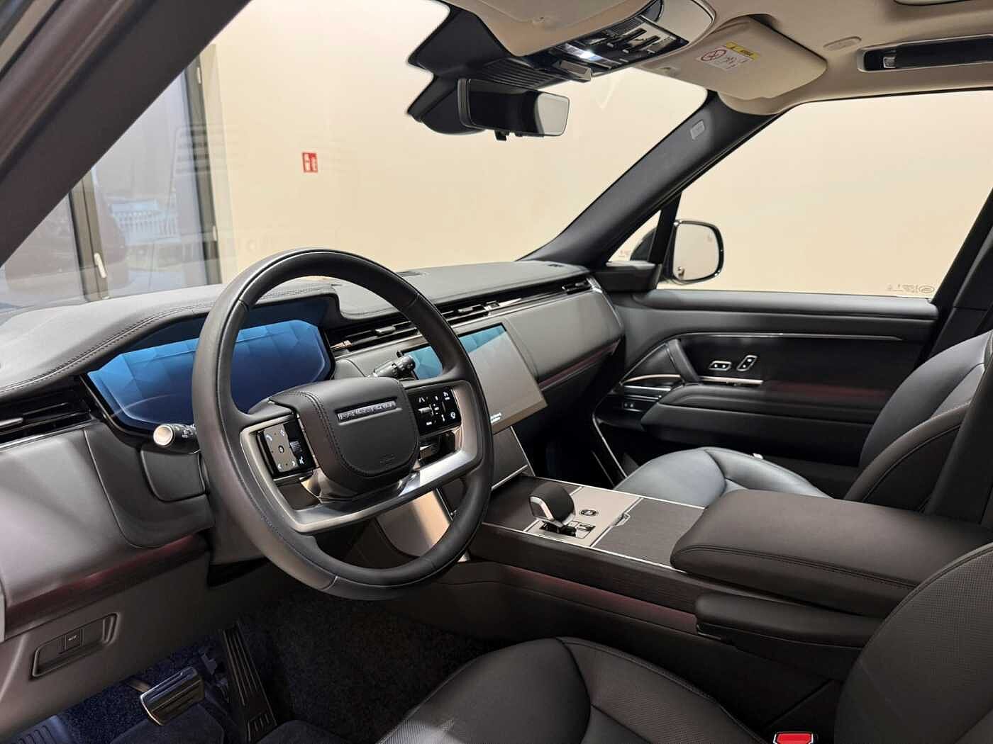 Land Rover Range Rover D300 HSE