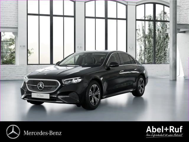 Mercedes-Benz E 220 AVANTGARDE E 220 d Sedan