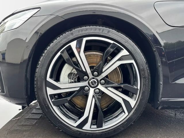 Volvo V60 AWD Dark Plus Recharge T6