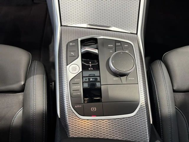 BMW 320 320d M-Sport Touring xDrive