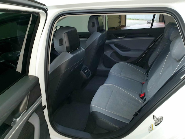 Volkswagen Passat 2.0 TDI Business DSG Variant