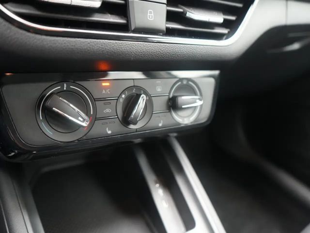 Skoda Scala Essence DSG VIRT AHK SHZ LED PDC PORT N