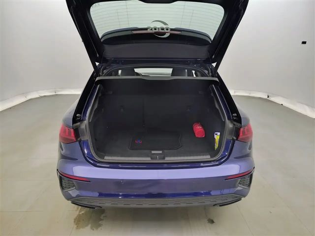 Audi A3 35 TFSI S-Line S-Tronic Sedan