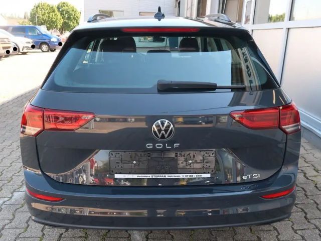 Volkswagen Golf Life Variant