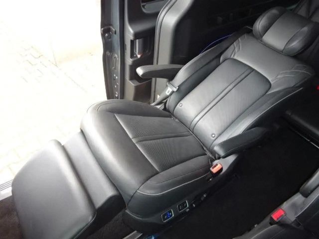 Hyundai Staria Signature Vierwielaandrijving