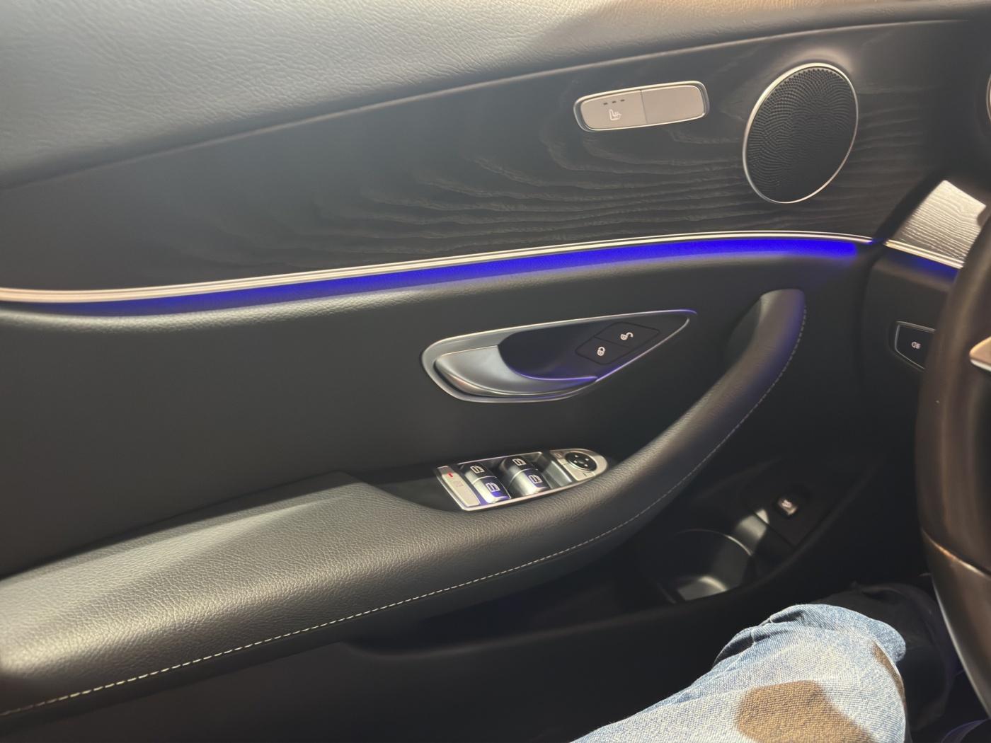 Mercedes-Benz E 220 AVANTGARDE E 220 d Estate