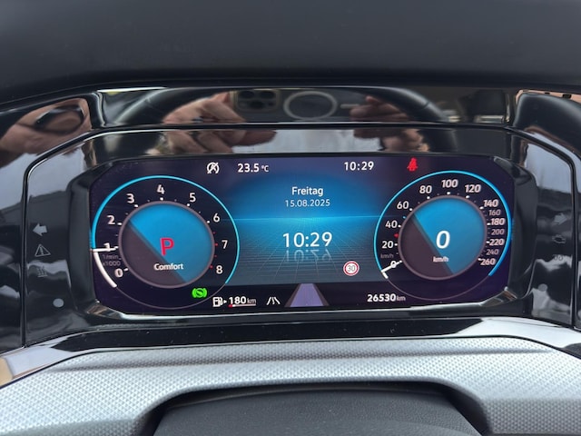 Volkswagen Golf 1.5 eTSI DSG Variant