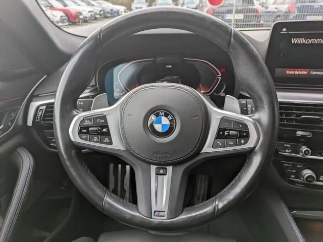 BMW 540 540d M-Sport Touring xDrive