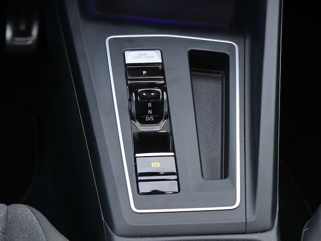 Volkswagen Golf 1.5 eTSI DSG Golf VIII Move