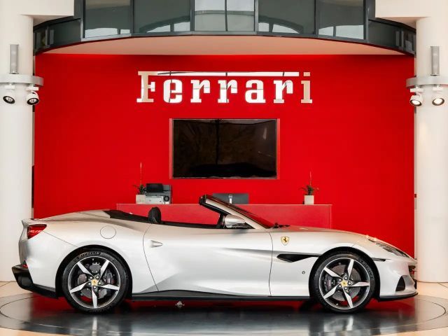 Ferrari Portofino M MagneRide*Nackenwärmer*Sitzbelüftung