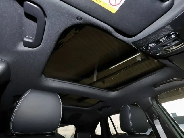 Mercedes-Benz GLA 220 4MATIC AMG Line