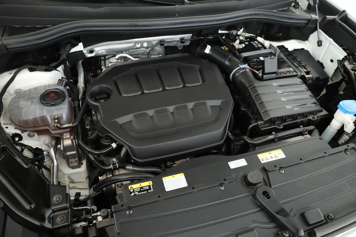 Volkswagen Tiguan 2.0 TSI DSG IQ.Drive R-Line