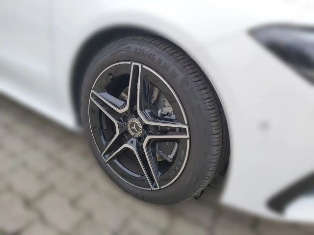 Mercedes-Benz CLA 200 AMG Line CLA 200 d Coupé