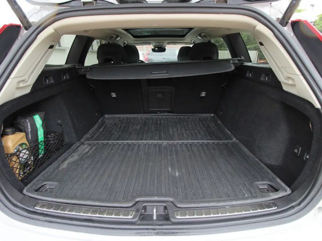 Volvo V60 Cross Country Plus