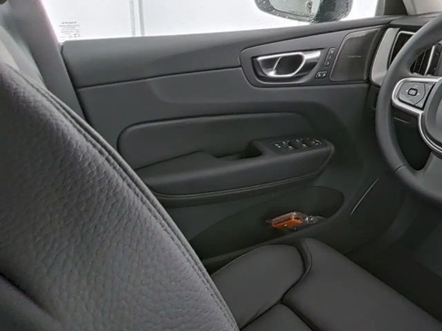 Volvo XC60 AWD Dark Plus