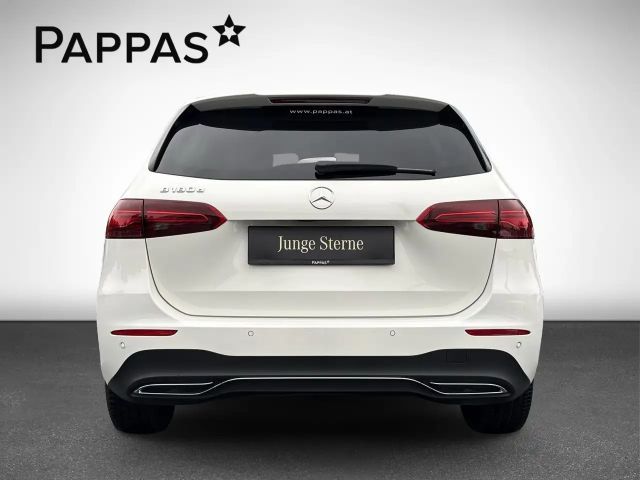 Mercedes-Benz B 180 B 180 d Sedan