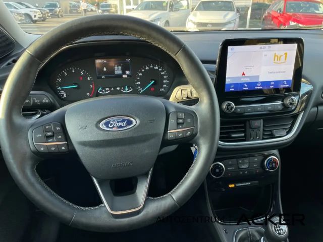 Ford Puma EcoBoost Titanium