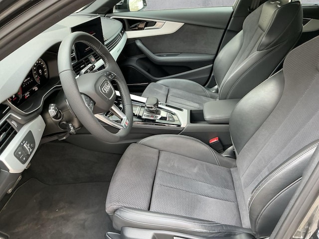 Audi A4 40 TFSI Avant Quattro S-Line S-Tronic