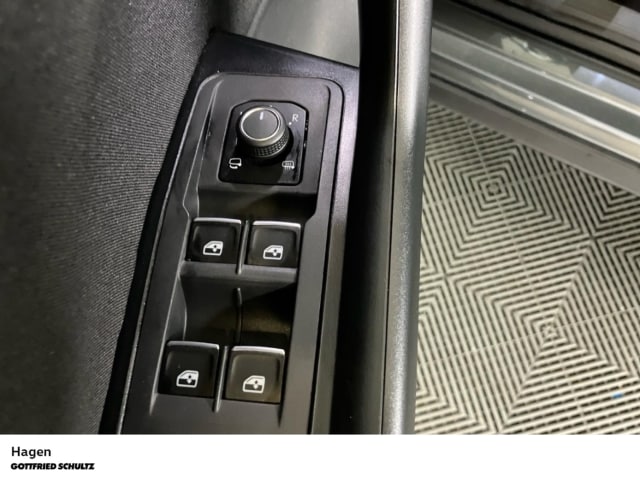 Volkswagen T-Roc 1.5 TSI DSG Sport