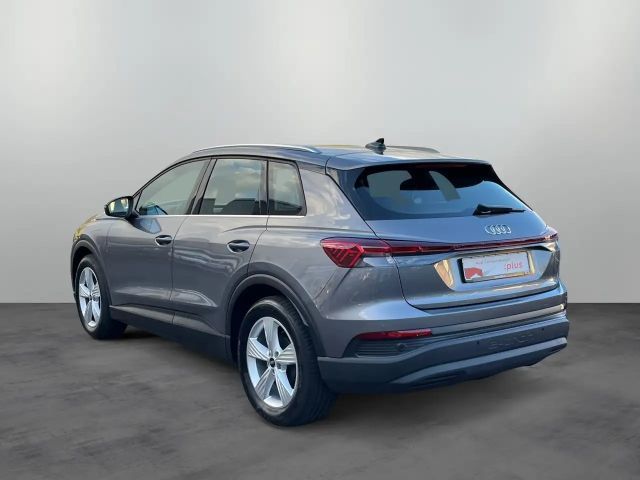 Audi Q4 e-tron 45 / MMI-Navi+, Standklima, LED, RFK
