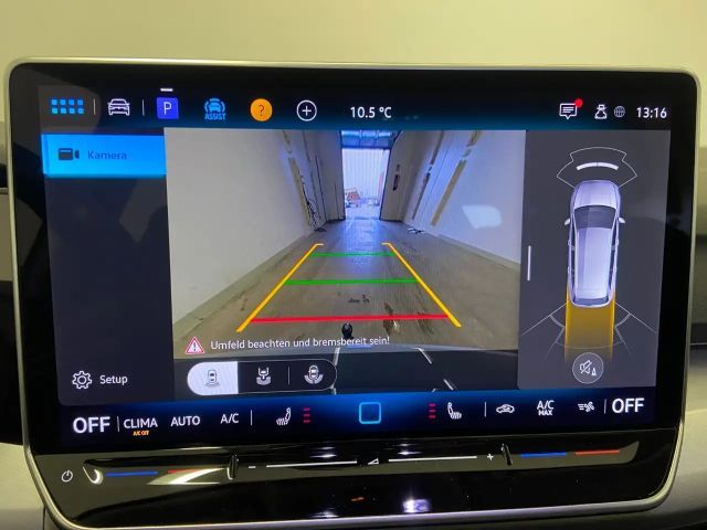 Volkswagen Golf Life Variant