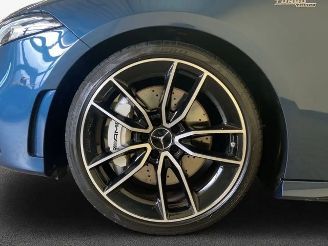Mercedes-Benz A 35 AMG AMG Line