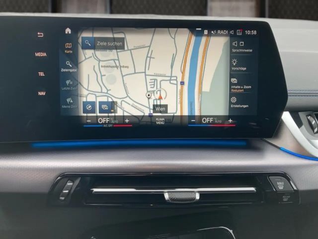 BMW 220 220i Active Tourer Sedan