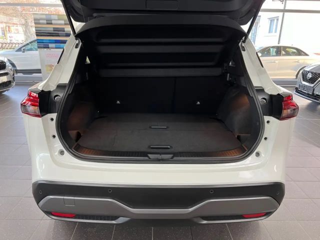 Nissan Qashqai 1.3 Connecta LED+KEYLESS+360°+ACC+VC uvm