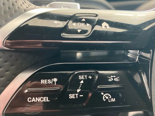 Mercedes-Benz CLA 200 AMG Line Coupé