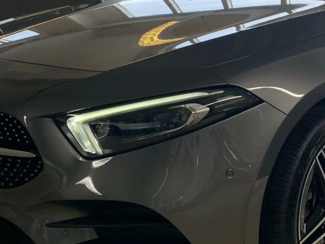 Mercedes-Benz A 250 A 250 e AMG Line
