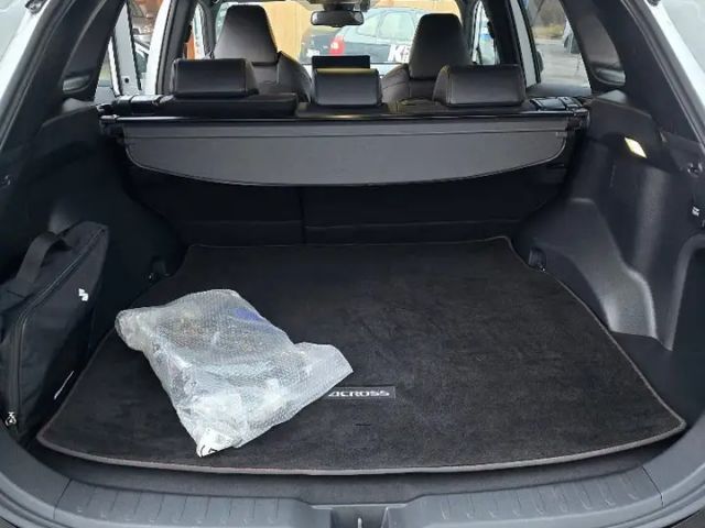 Suzuki Across E-Four Flash