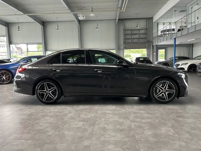 Mercedes-Benz C 300 AMG Line C 300 d Sedan