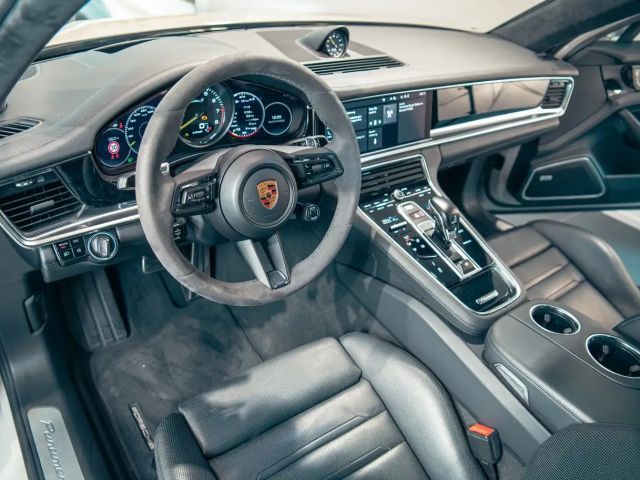 Porsche Panamera E-Hybrid S Turbo