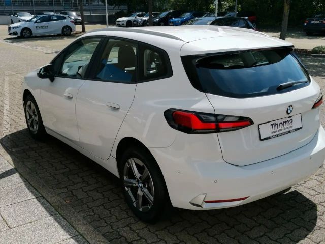 BMW 218 +P.ASS+RFK +Ad.LED +NAVI +SHZ