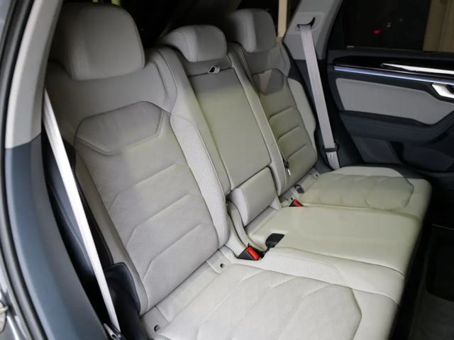 Volkswagen Touareg 3.0 V6 TDI R-Line