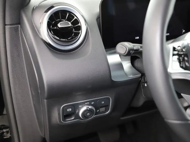 Mercedes-Benz GLB 250 4MATIC Progressive