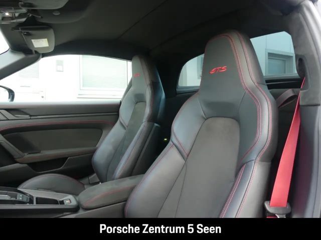 Porsche 992 4 Coupé GTS Targa