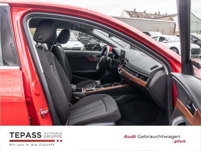 Audi A4 40 TFSI S-Tronic Sedan
