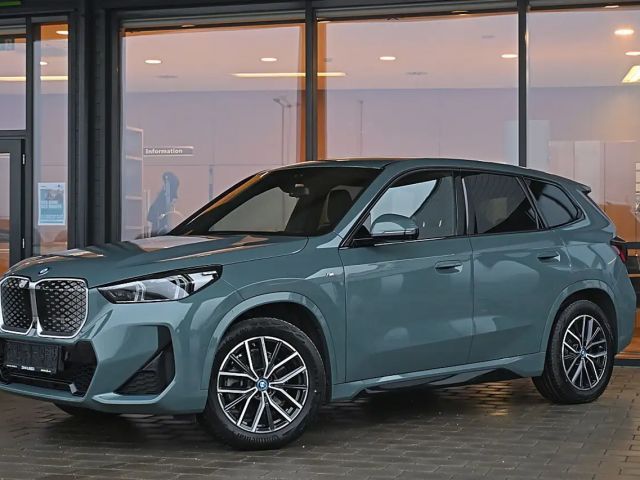BMW iX1 xDrive30