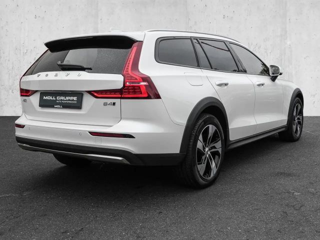 Volvo V60 AWD Plus