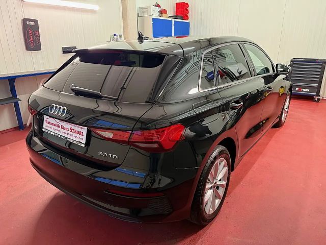 Audi A3 30 TDI Sedan