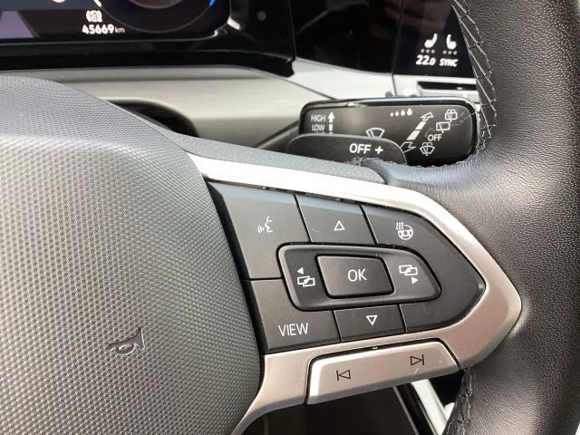 Volkswagen Golf DSG Style Variant