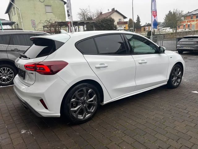 Ford Focus Limited ST Line