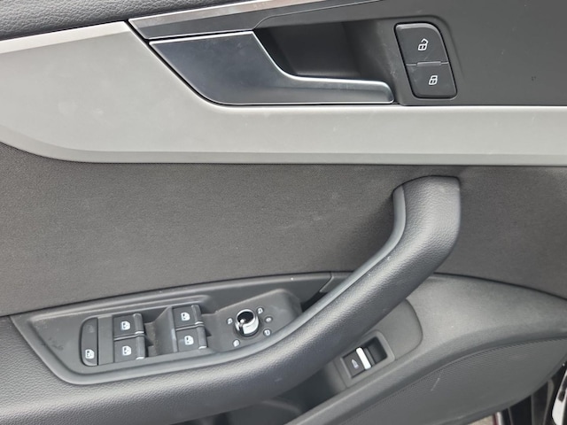 Audi A4 40 TFSI Avant S-Tronic