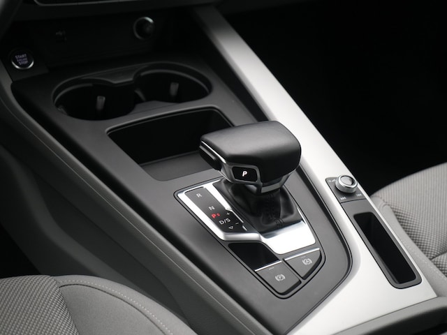 Audi A4 35 TFSI Avant S-Tronic