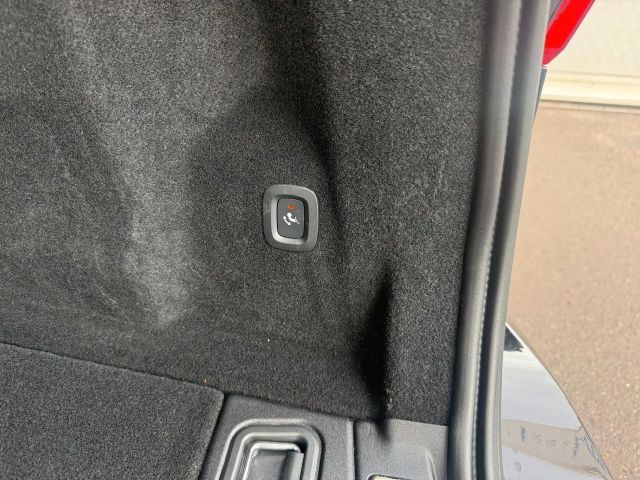 Volvo XC60 AWD Dark Plus