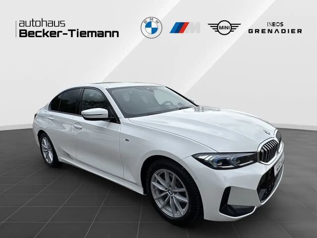 BMW 320 320d M-Sport Sedan xDrive