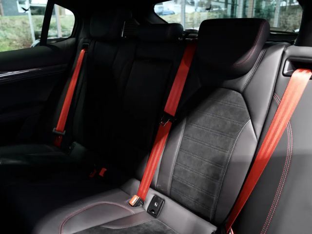 Alfa Romeo Stelvio Carbon Q4 Quadrifoglio